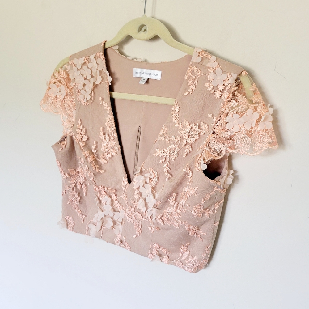 Dress the Population Juliana 3D Floral Crop Top - Picture 3 of 7